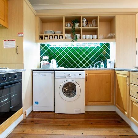 310 - The Carrowbeg At The Harbour Mills By Shortstays Westport Buitenkant foto