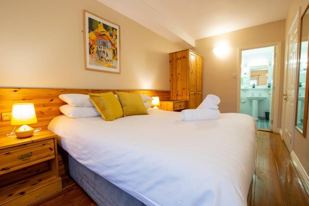 310 - The Carrowbeg At The Harbour Mills By Shortstays Westport Buitenkant foto