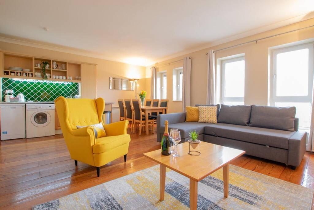 310 - The Carrowbeg At The Harbour Mills By Shortstays Westport Buitenkant foto