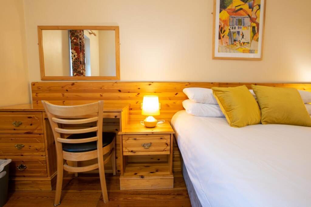 310 - The Carrowbeg At The Harbour Mills By Shortstays Westport Buitenkant foto