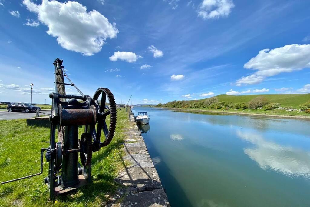 310 - The Carrowbeg At The Harbour Mills By Shortstays Westport Buitenkant foto