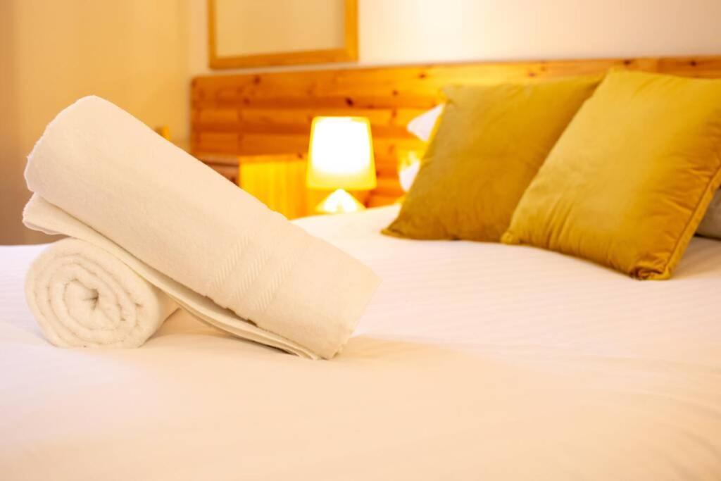 310 - The Carrowbeg At The Harbour Mills By Shortstays Westport Buitenkant foto